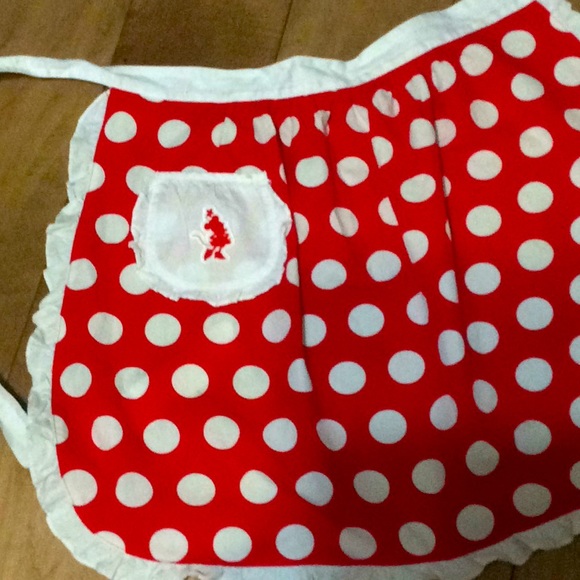 Classc Walt Disney World Disneyland Resort Apron - Picture 2 of 6